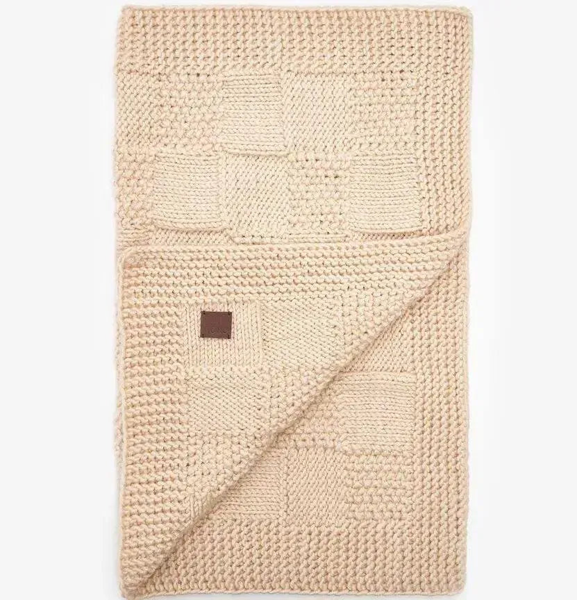 Kocyk dla psa „Chess” – w kolorze beżowym (50 × 70 cm)