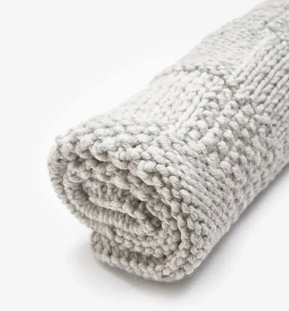 Kocyk dla psa „Chess” – kolor szary (100 × 80 cm)