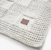 Kocyk dla psa „Chess” – kolor szary (100 × 80 cm)