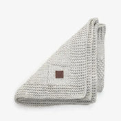 Kocyk dla psa „Chess” – kolor szary (100 × 80 cm)